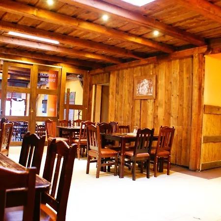招待所 Grillbar & Restaurant Spišská Nová Ves